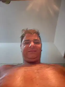 Snapshot of SecretlyDD chatting on 03-20-25, 06:09 SecretlyDD online show from 03-20-25, 06:09