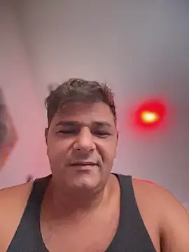 Snapshot of SecretlyDD chatting on 09-17-25, 07:21 SecretlyDD online show from 09-17-25, 07:21