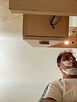 Snapshot of SecretlyDD chatting on 10-01-25, 07:36 SecretlyDD online show from 10-01-25, 07:36