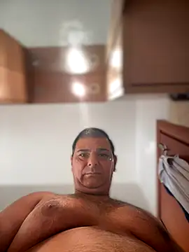 Snapshot of SecretlyDD chatting on 11-08-25, 08:25 SecretlyDD online show from 11-08-25, 08:25