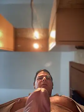 Snapshot of SecretlyDD chatting on 12-01-25, 08:08 SecretlyDD online show from 12-01-25, 08:08