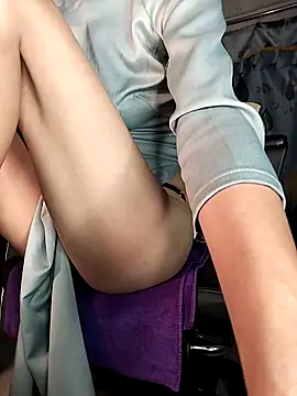 Lucy limon online show from 12-18-25, 08:53