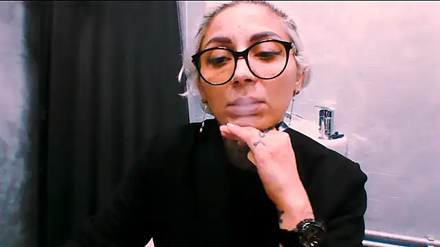 Lucky Deniz online show from 11-20-25, 03:23