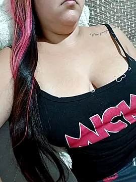 Paolaa hoot online show from 04-28-26, 08:14