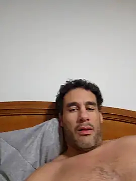 Snapshot of PNPdad6969 chatting on 12-20-24, 11:26 PNPdad6969 online show from 12-20-24, 11:26