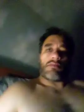 Snapshot of PNPdad6969 chatting on 01-01-25, 04:18 PNPdad6969 online show from 01-01-25, 04:18