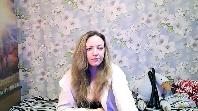 KattyLuuu online show from 11-19-25, 09:04