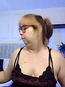 chloe prg online show from 04-28-26, 04:50