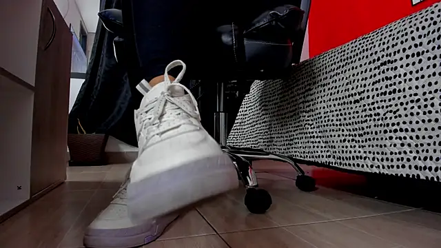 Keiny-Rave online show from 10-05-25, 01:37