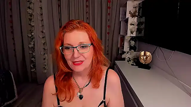 Fire-Fox-One online show from 10-11-25, 05:22