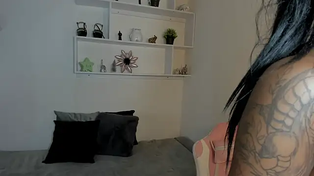 Zizi-campbel online show from 12-26-24, 02:55