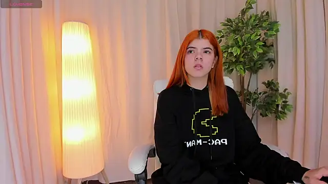 Snapshot of Maddy_bennet chatting on 02-26-25, 04:25 Maddy bennet online show from 02-26-25, 04:25