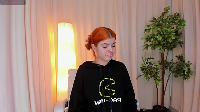 Snapshot of Maddy_bennet chatting on 02-26-25, 07:31 Maddy bennet online show from 02-26-25, 07:31