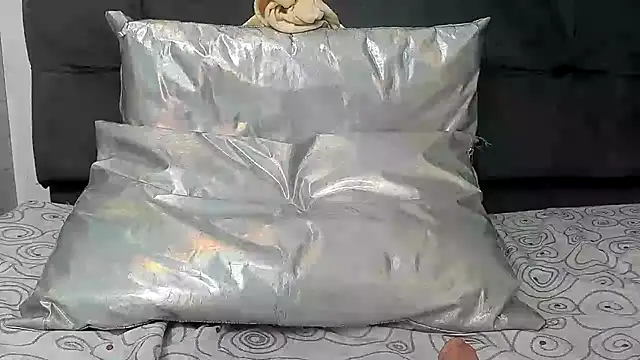 kandyqueen   online show from 01-31-25, 07:50