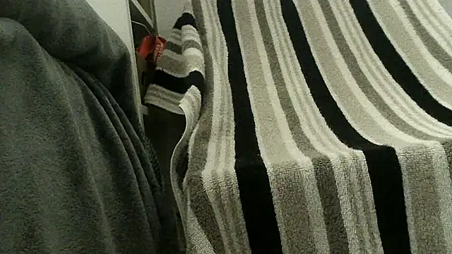 Snapshot of teek1234_1 chatting on 03-17-26, 04:06 teek1234 1 online show from 03-17-26, 04:06