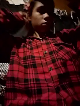 Snapshot of carmelbbyx22 chatting on 01-10-26, 04:53 carmelbbyx22 online show from 01-10-26, 04:53