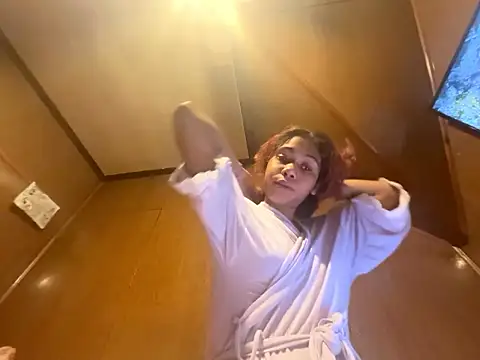 Snapshot of carmelbbyx22 chatting on 03-01-26, 04:25 carmelbbyx22 online show from 03-01-26, 04:25