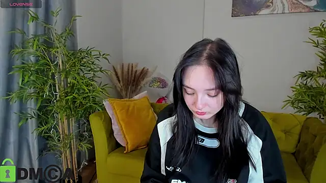 Snapshot of Cheryl__Brown chatting on 12-22-25, 01:46 Cheryl Brown online show from 12-22-25, 01:46