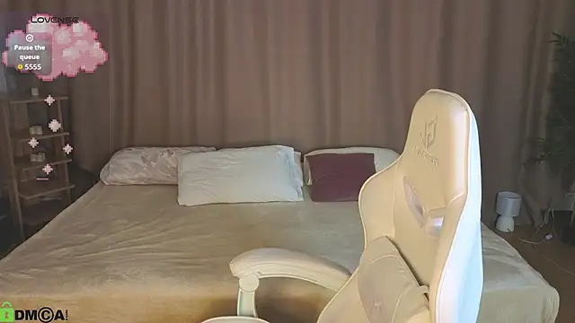 Snapshot of Cheryl__Brown chatting on 02-28-26, 01:39 Cheryl Brown online show from 02-28-26, 01:39