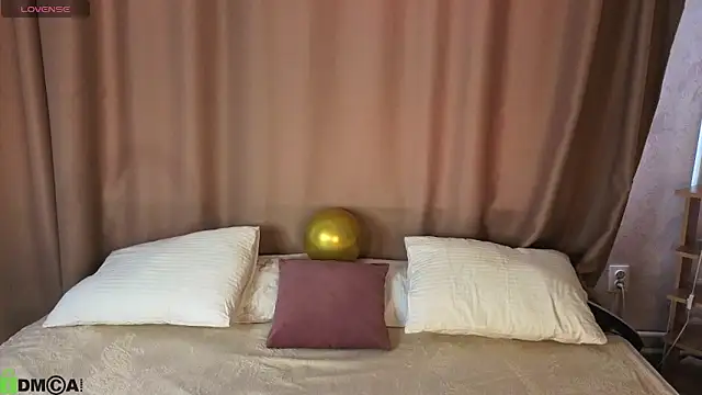 Cheryl  Brown online show from 04-30-26, 01:12