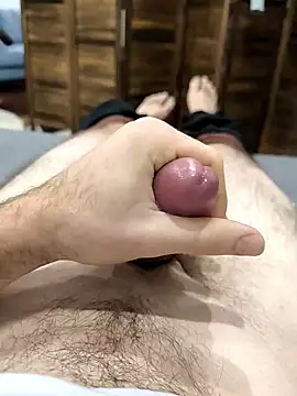 Snapshot of LeoSubLifestyle4You chatting on 12-19-24, 01:07 LeoSubLifestyle4You online show from 12-19-24, 01:07