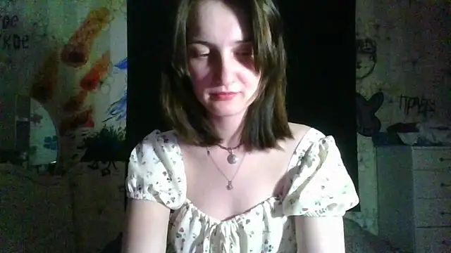 Snapshot of AlexsandraZoomer chatting on 12-20-24, 05:08 AlexsandraZoomer online show from 12-20-24, 05:08