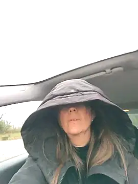 sansan2411 online show from 11-25-25, 01:44