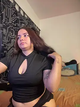 Snapshot of Ema_kraus chatting on 07-18-26, 11:52 Ema kraus online show from 07-18-26, 11:52