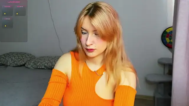 Snapshot of Sweet_white_chocolate chatting on 07-07-26, 10:19 Sweet white chocolate online show from 07-07-26, 10:19