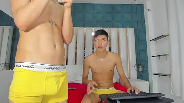 Snapshot of Angel_xxx chatting on 02-14-25, 01:18 Angel xxx online show from 02-14-25, 01:18