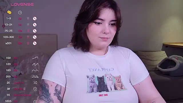 YumiYammy online show from 11-23-25, 02:50