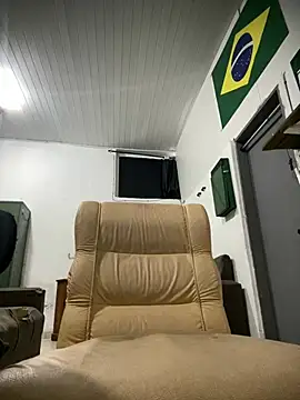Snapshot of rickzinnxz chatting on 07-19-26, 03:27 rickzinnxz online show from 07-19-26, 03:27