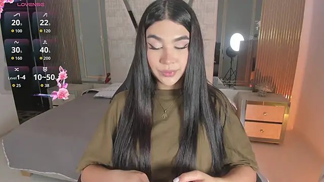 RoseCassie online show from 06-24-26, 01:43