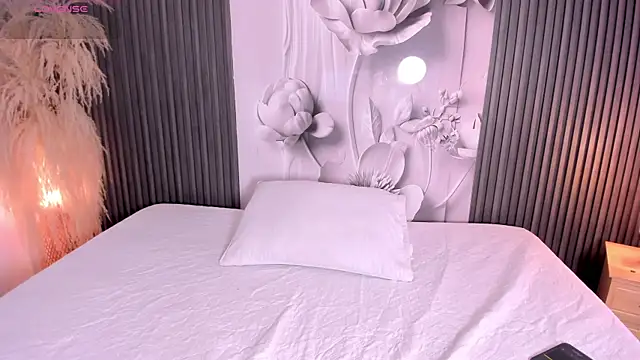 RoseCassie online show from 07-09-26, 12:42