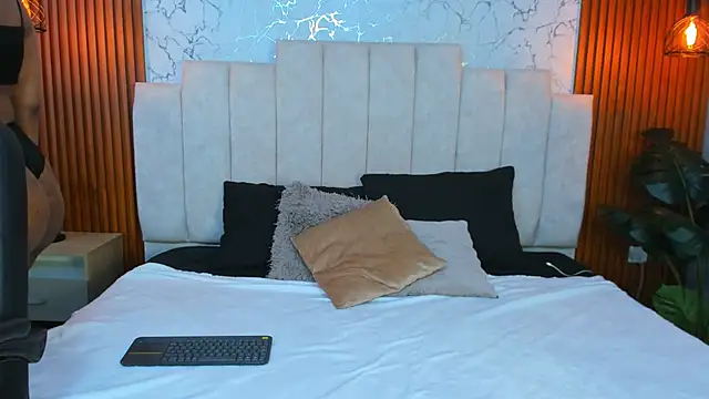 AinaraJimenez online show from 02-07-25, 06:35