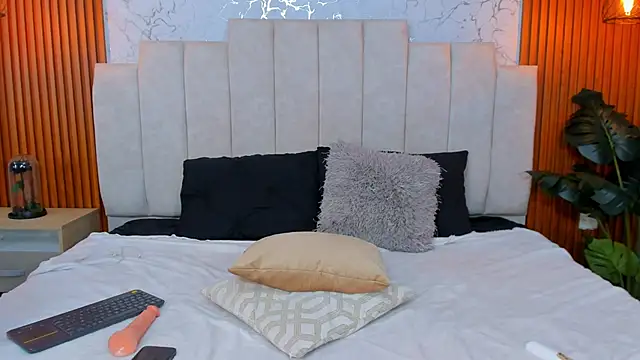 AinaraJimenez online show from 03-21-25, 07:00