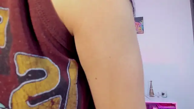 Sara Leblanc online show from 12-28-24, 03:26