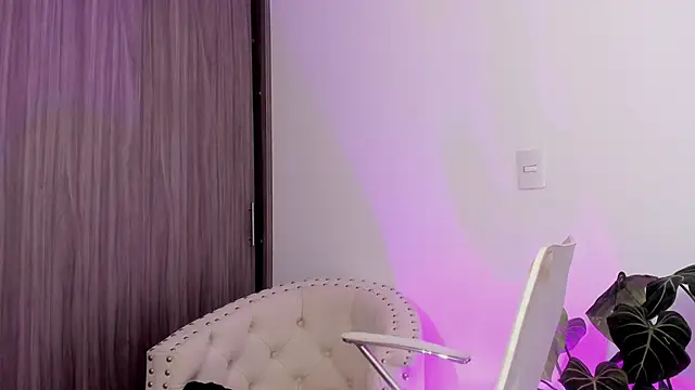 Sara Leblanc online show from 03-13-25, 03:50