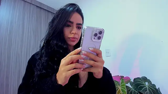 Sara Leblanc online show from 10-10-25, 05:23