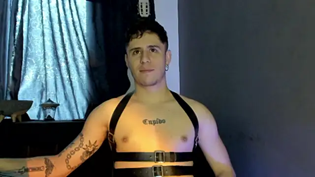 Snapshot of Antonello_Vannucci chatting on 11-06-25, 03:35 Antonello Vannucci online show from 11-06-25, 03:35