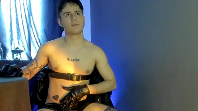 Snapshot of Antonello_Vannucci chatting on 11-12-25, 04:18 Antonello Vannucci online show from 11-12-25, 04:18