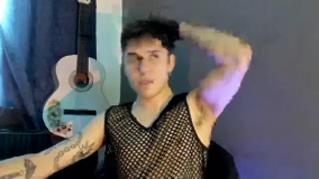 Snapshot of Antonello_Vannucci chatting on 11-20-25, 02:50 Antonello Vannucci online show from 11-20-25, 02:50