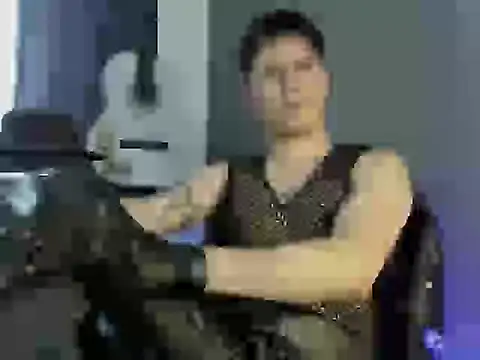 Snapshot of Antonello_Vannucci chatting on 12-18-25, 04:13 Antonello Vannucci online show from 12-18-25, 04:13