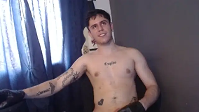 Snapshot of Antonello_Vannucci chatting on 01-05-26, 05:49 Antonello Vannucci online show from 01-05-26, 05:49