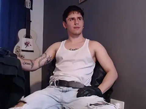 Snapshot of Antonello_Vannucci chatting on 01-08-26, 05:15 Antonello Vannucci online show from 01-08-26, 05:15