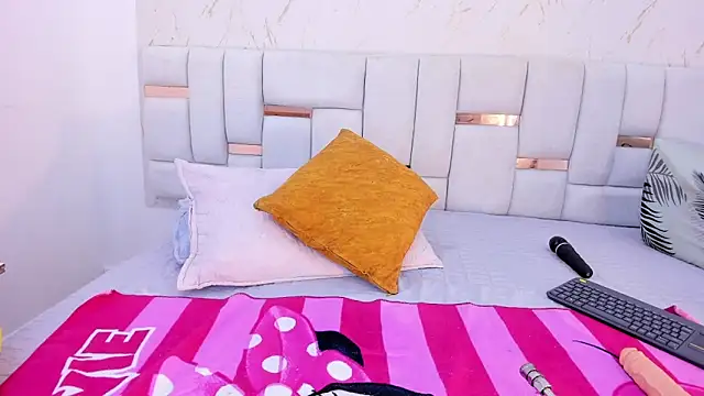 Snapshot of celeste_smmith_ chatting on 02-06-26, 03:55 celeste smmith online show from 02-06-26, 03:55