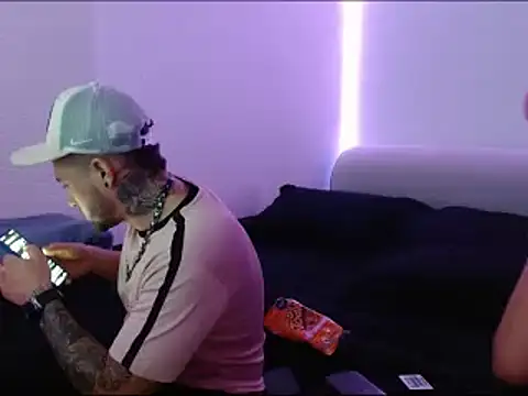 miia-liiam online show from 01-03-25, 05:06