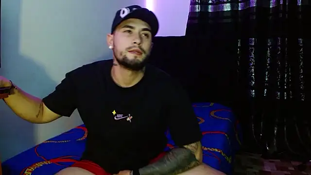 Snapshot of miia-liiam chatting on 01-10-26, 06:48 miia-liiam online show from 01-10-26, 06:48