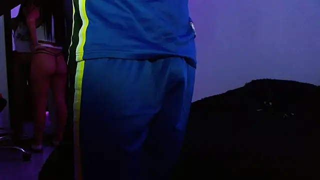 Snapshot of miia-liiam chatting on 02-17-26, 06:10 miia-liiam online show from 02-17-26, 06:10