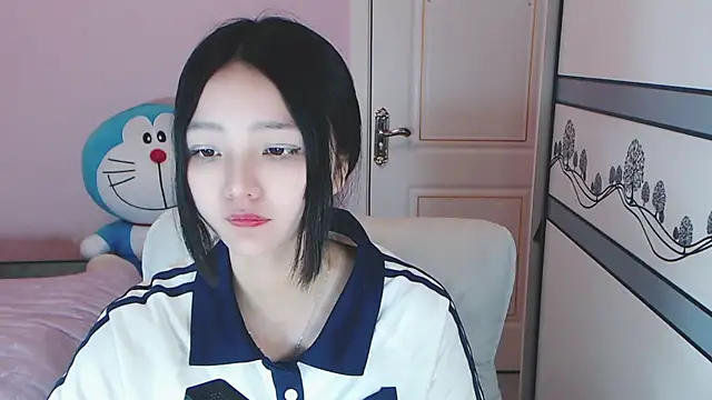 xiao-xiao-D online show from 02-24-25, 11:21